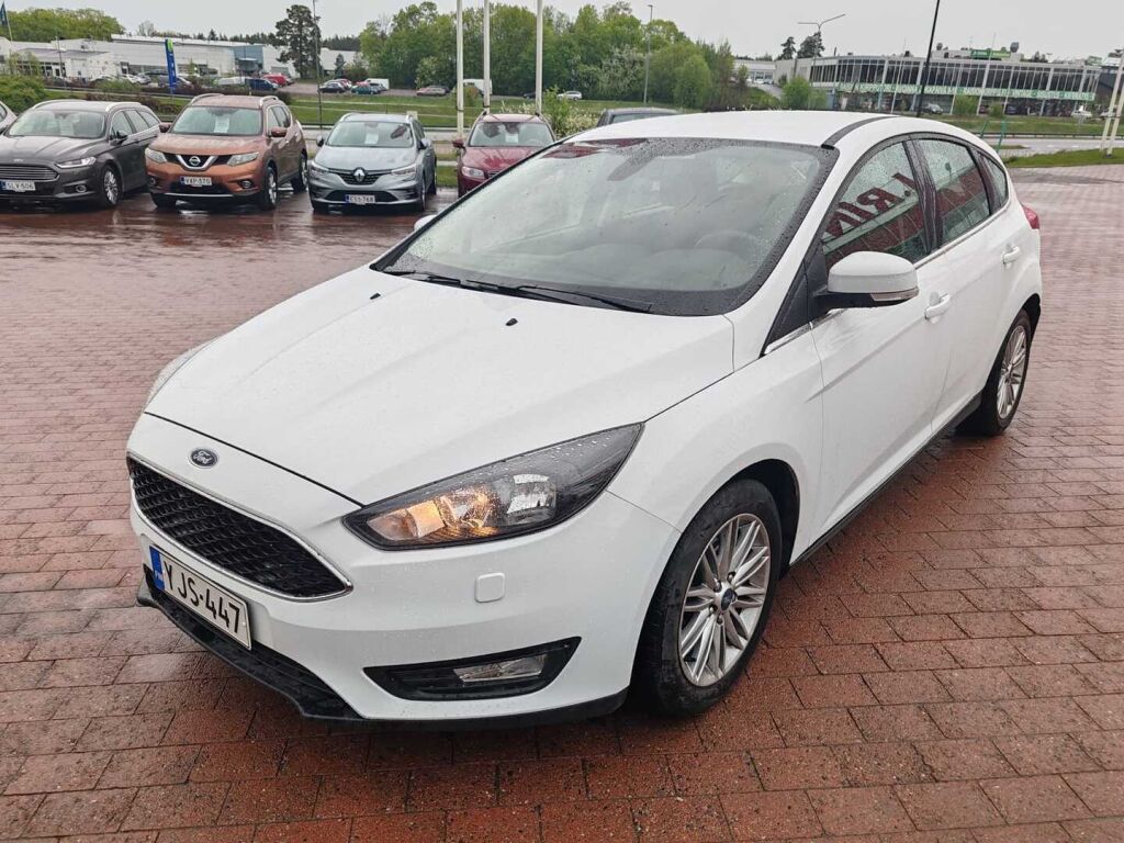 Ford Focus 2018 Valkoinen