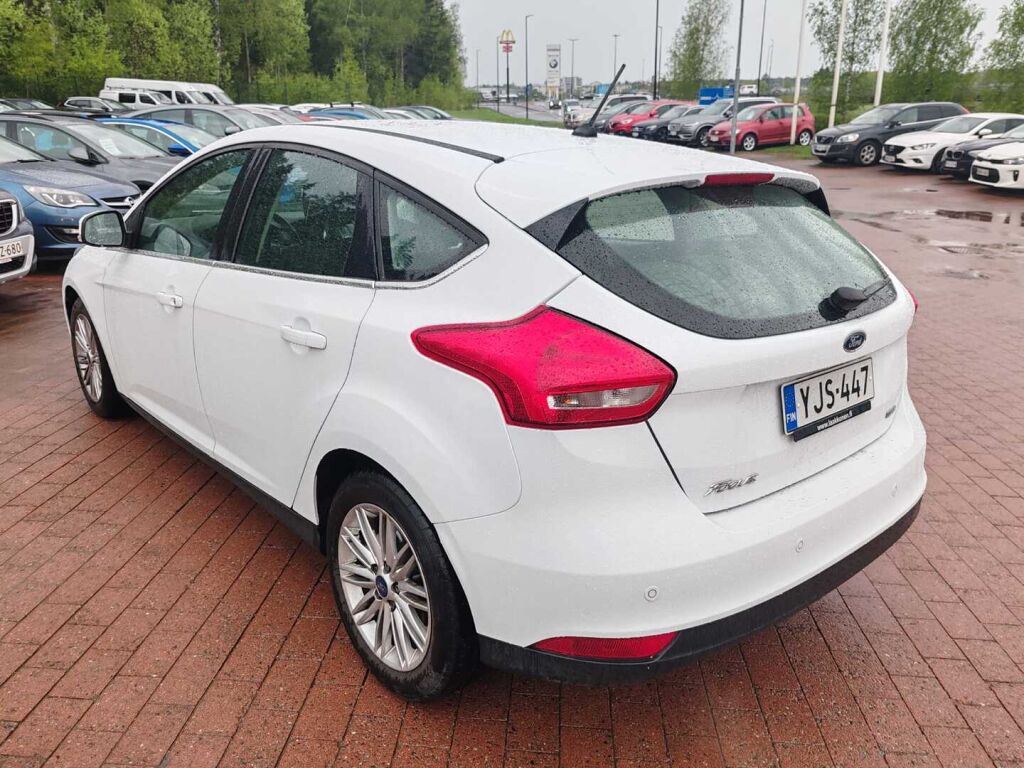 Ford Focus 2018 Valkoinen