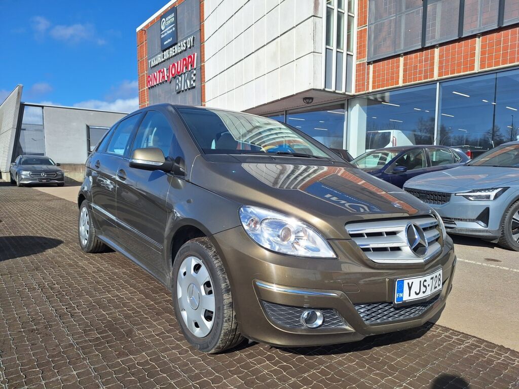 Mercedes-Benz B 2008 Ruskea (beige)