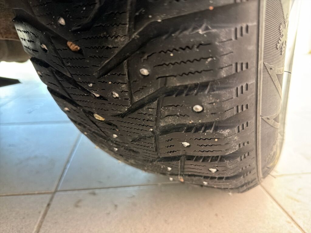 Volvo V70 2008 Harmaa