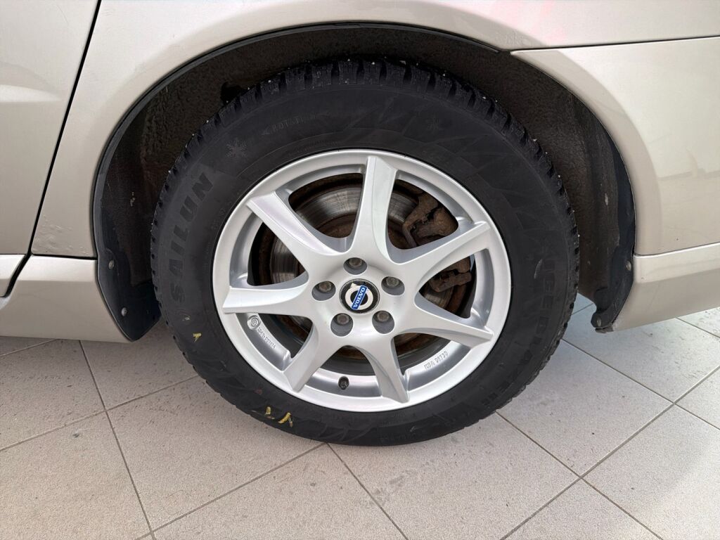 Volvo V70 2008 Harmaa