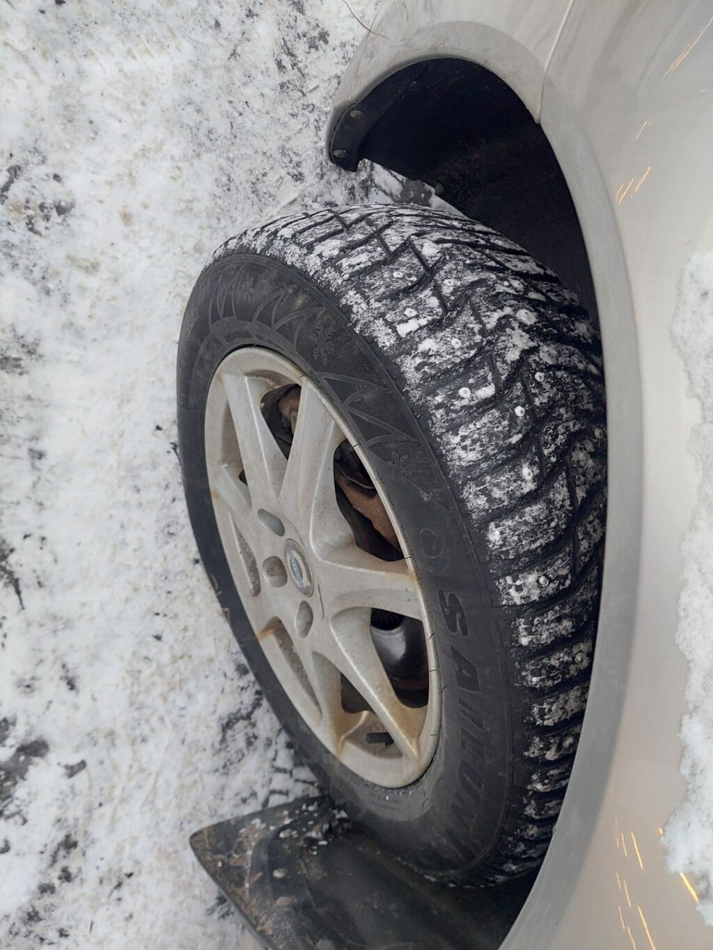 Volvo V70 2008 Harmaa