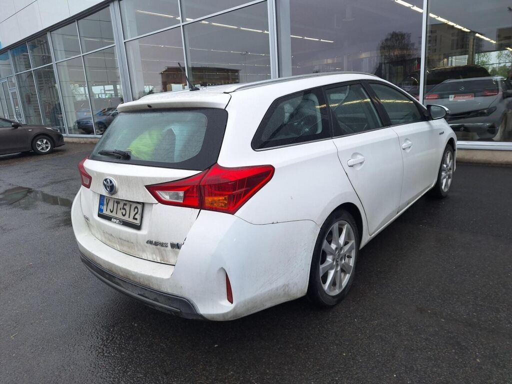 Toyota Auris 2014 Valkoinen