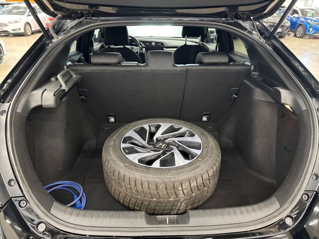 Honda Civic 2018 Musta