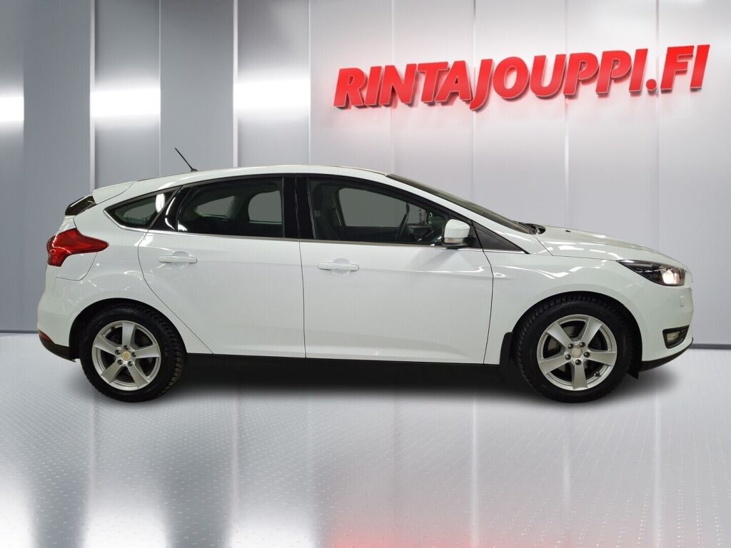 Ford Focus 2018 Valkoinen