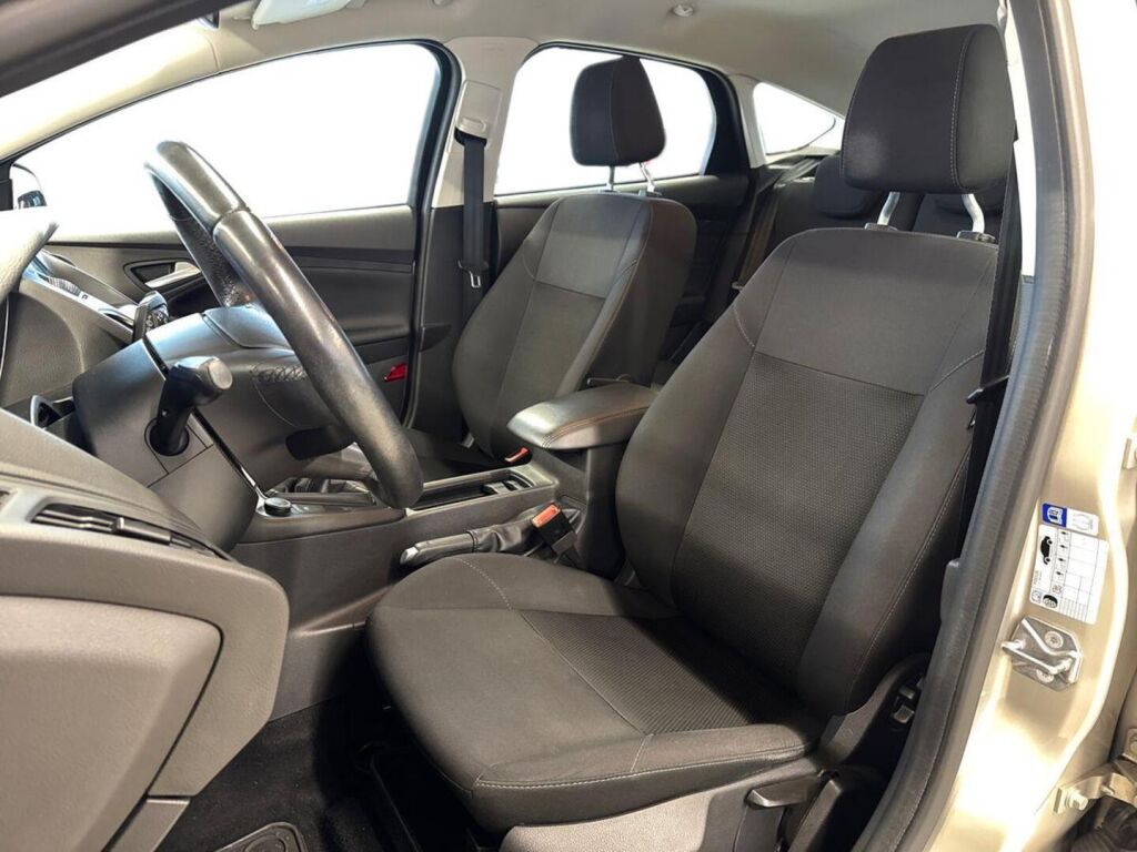 Ford Focus 2018 Harmaa