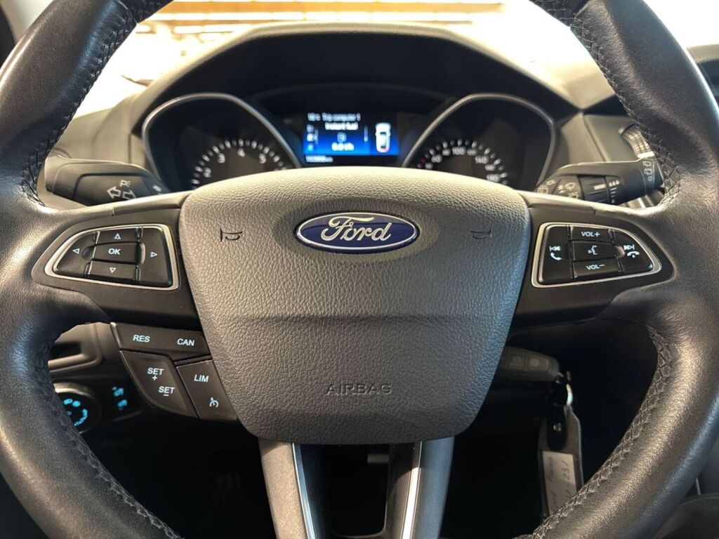 Ford Focus 2018 Harmaa
