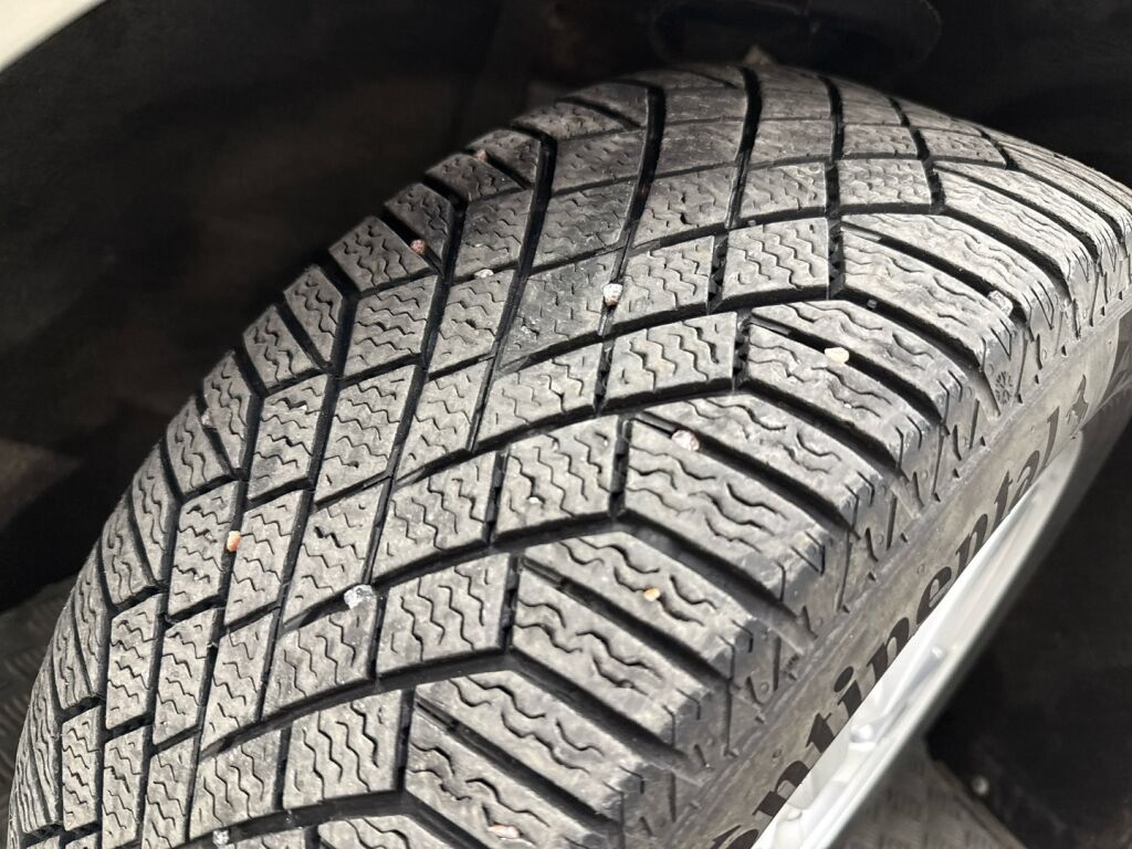 Volvo V40 2018 Ruskea (beige)