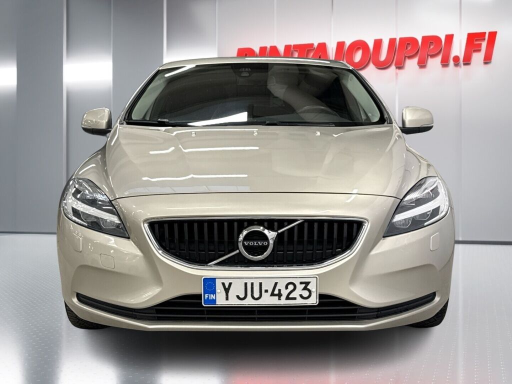 Volvo V40 2018 Ruskea (beige)