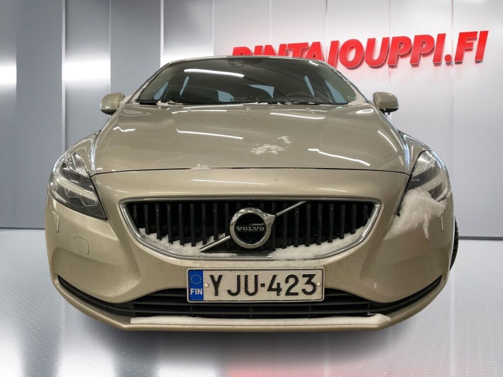 Volvo V40 2018 Ruskea (beige)