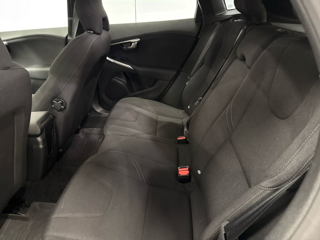 Volvo V40 2018 Ruskea (beige)