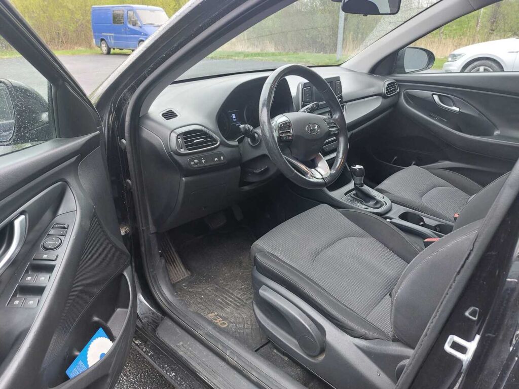 Hyundai i30 5d 2018 Musta