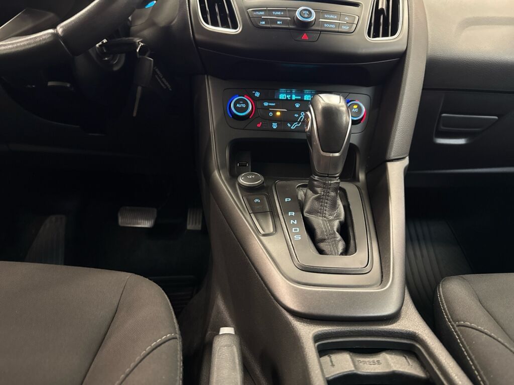 Ford Focus 2018 Sininen