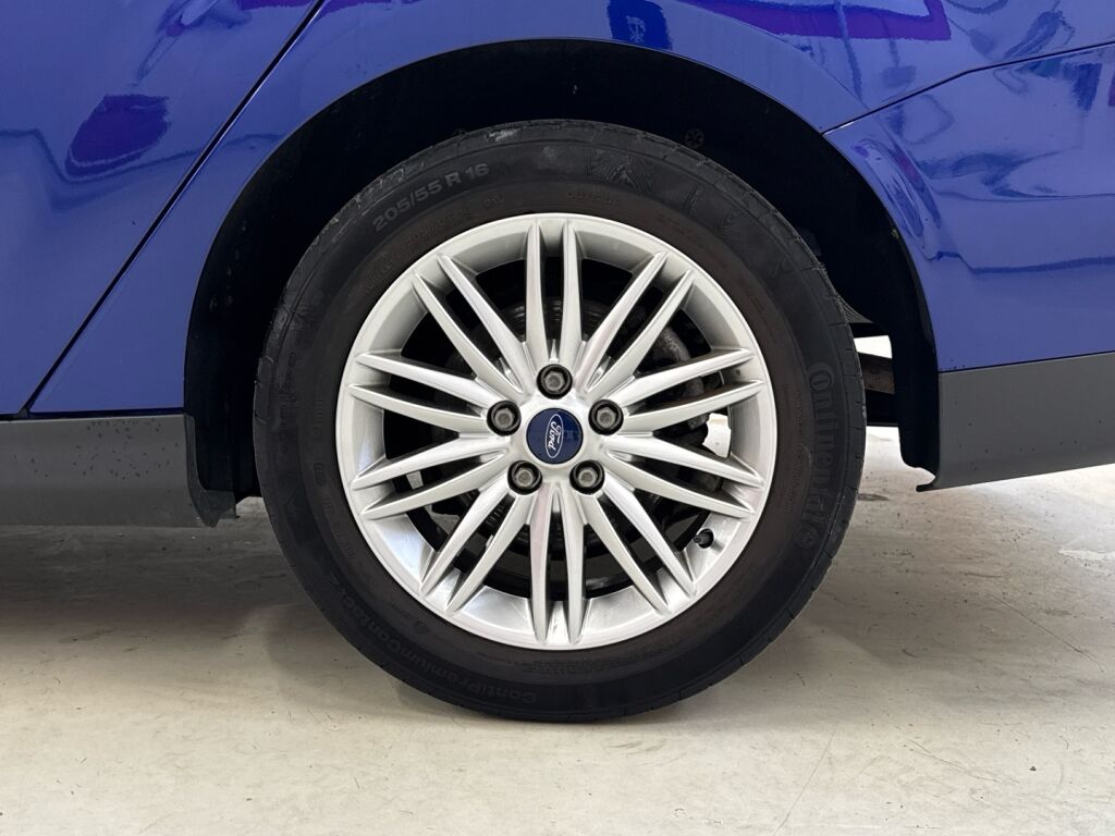Ford Focus 2018 Sininen