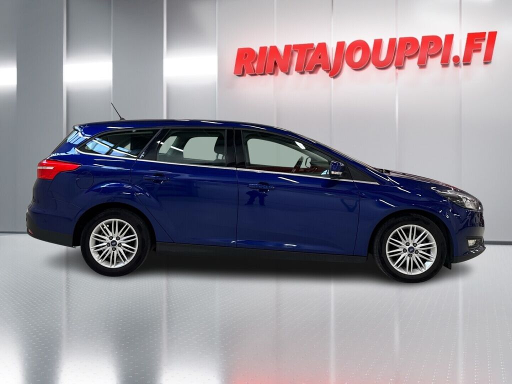 Ford Focus 2018 Sininen