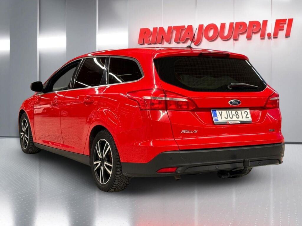 Ford Focus 2018 Punainen