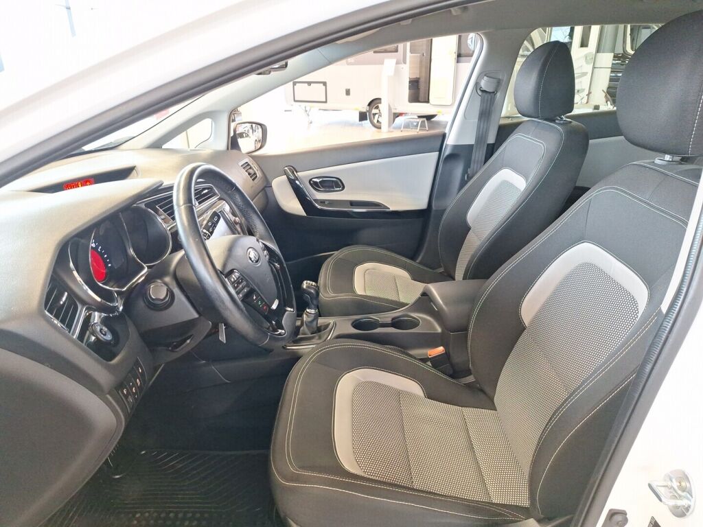 Kia Ceed 2019 Valkoinen