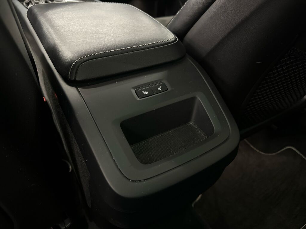 Volvo XC60 2018 Valkoinen