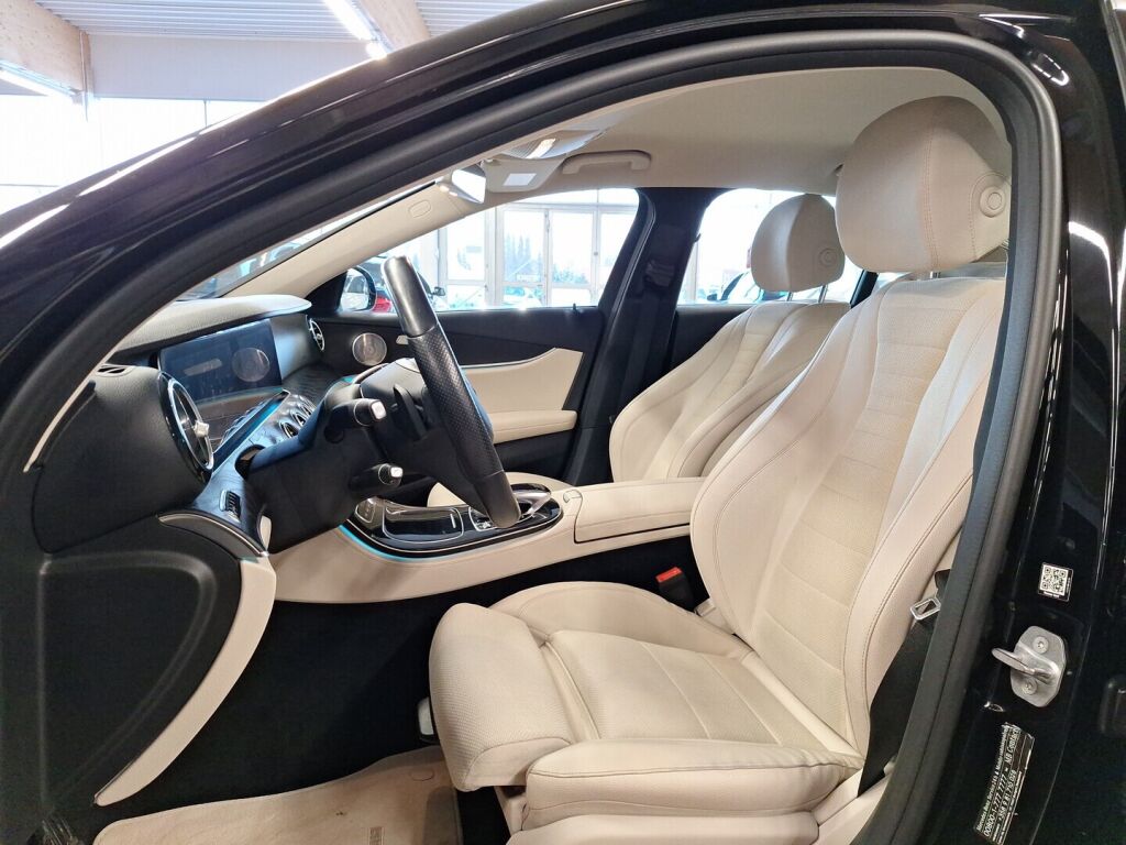 Mercedes-Benz E 2017 Musta