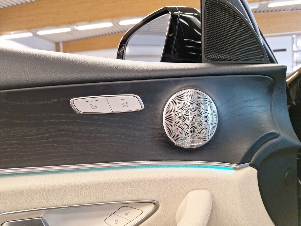 Mercedes-Benz E 2017 Musta
