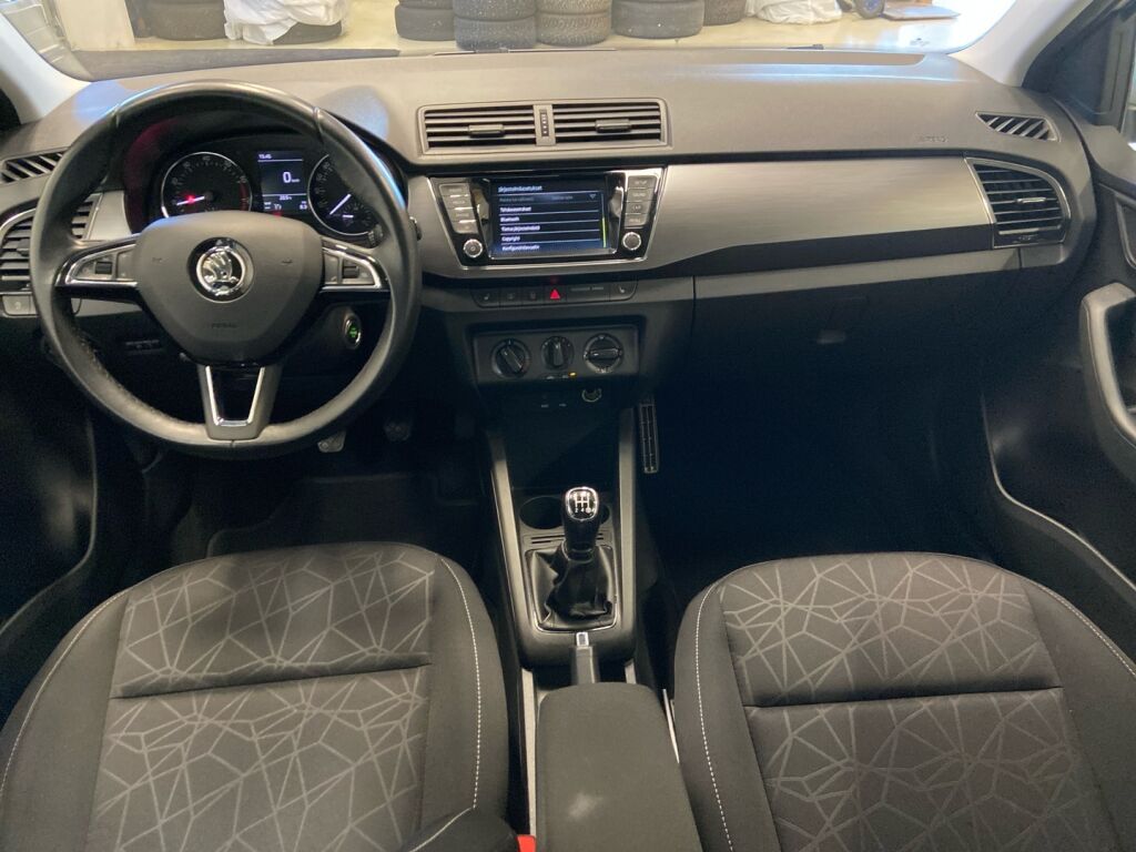 Skoda Fabia 2018 Harmaa