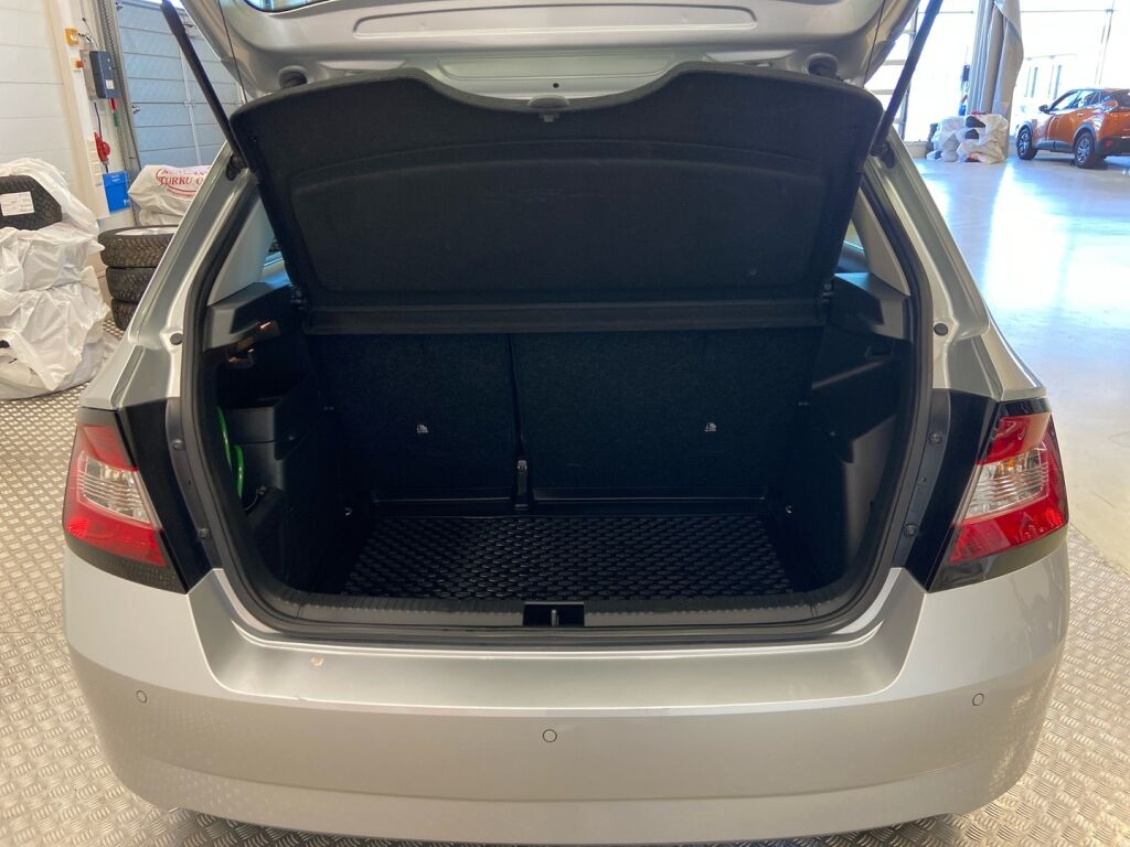 Skoda Fabia 2018 Harmaa