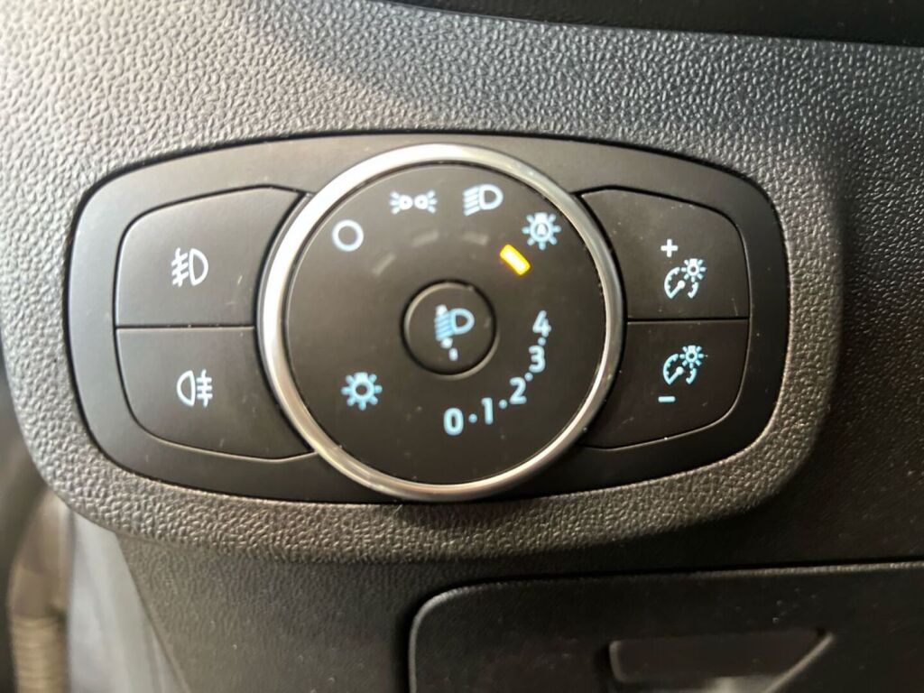 Ford Fiesta 2018 Harmaa