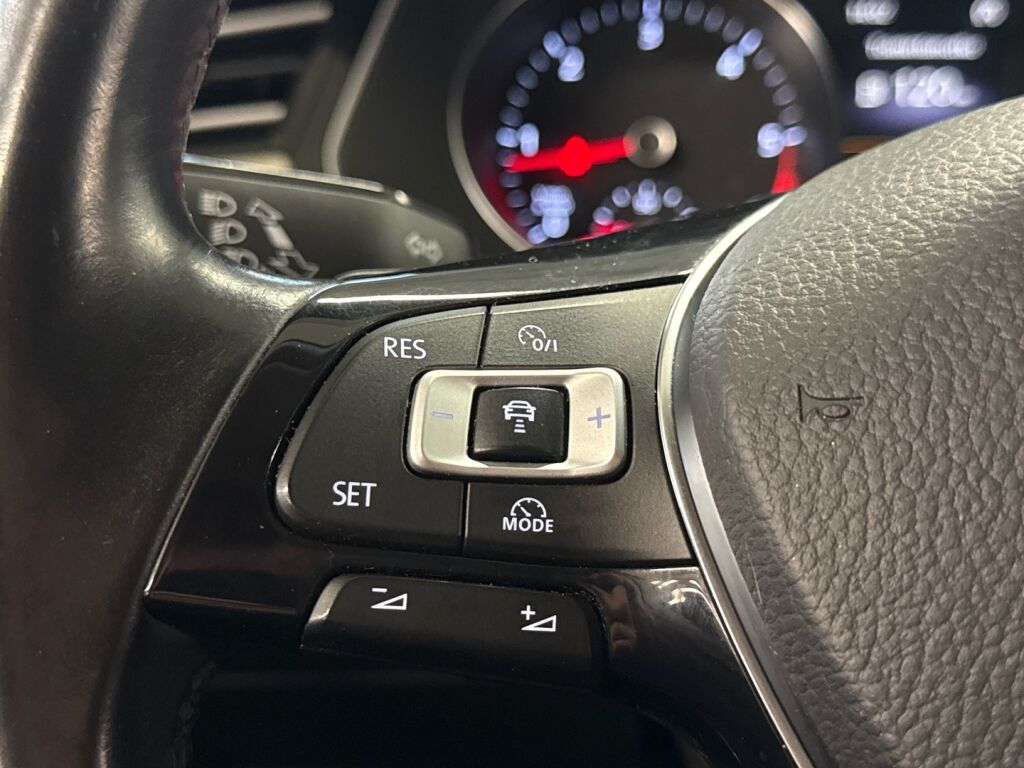 Volkswagen Passat 2016 Valkoinen