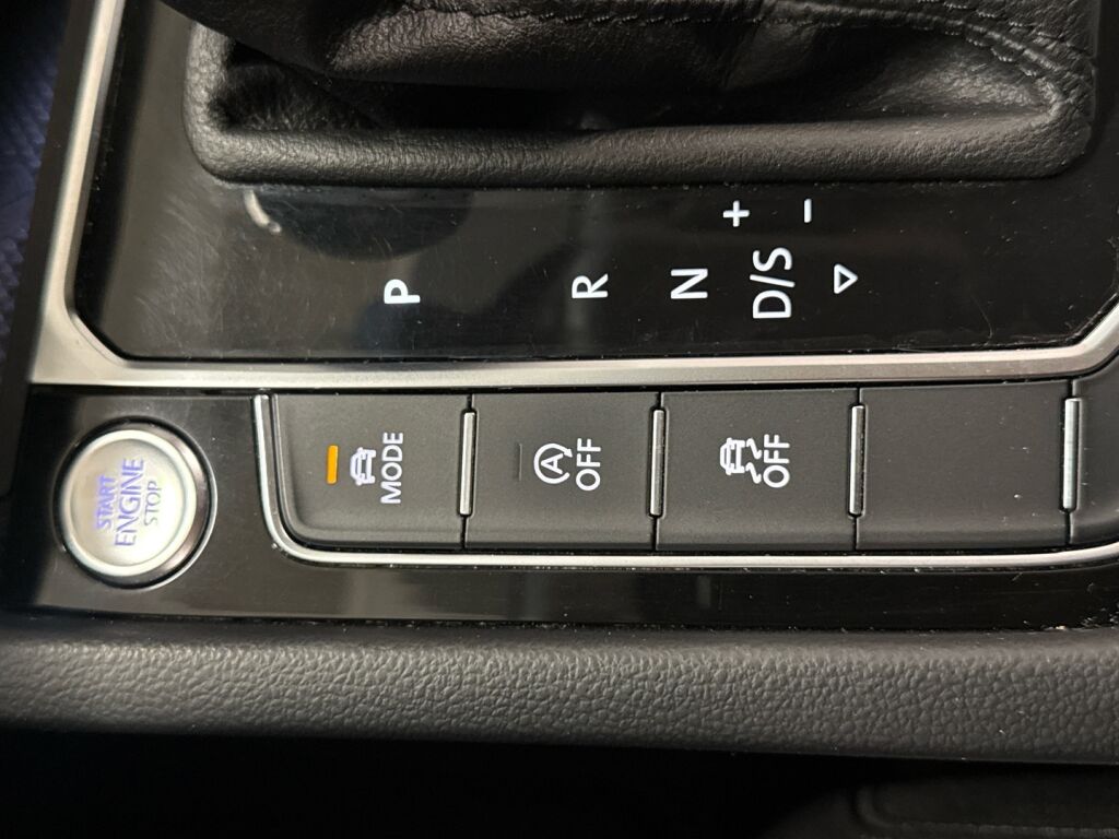 Volkswagen Passat 2016 Valkoinen