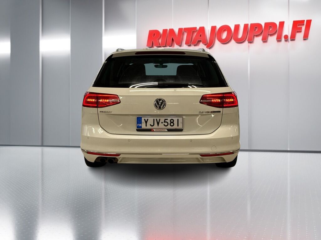 Volkswagen Passat 2016 Valkoinen