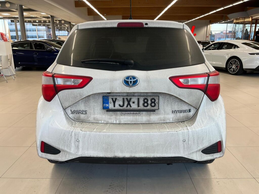Toyota Yaris 2018 Valkoinen