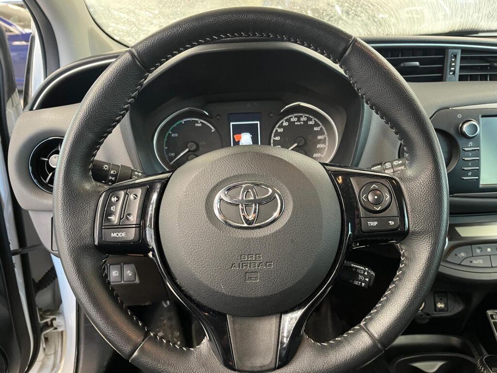 Toyota Yaris 2018 Valkoinen