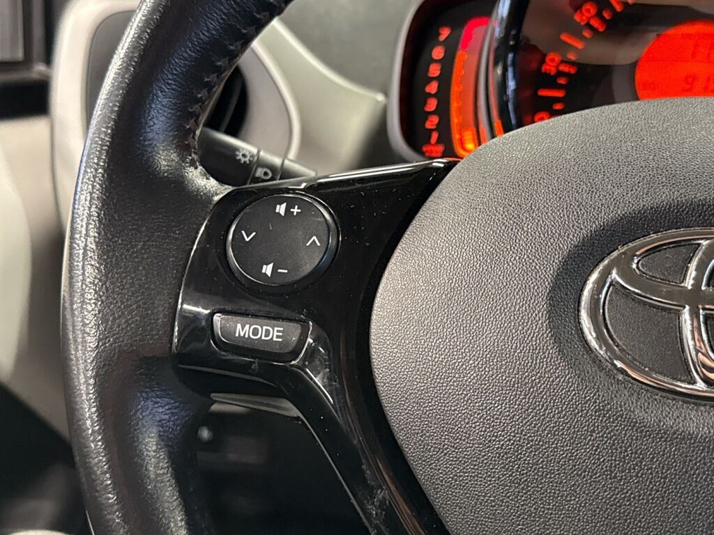 Toyota AYGO 2018 Valkoinen