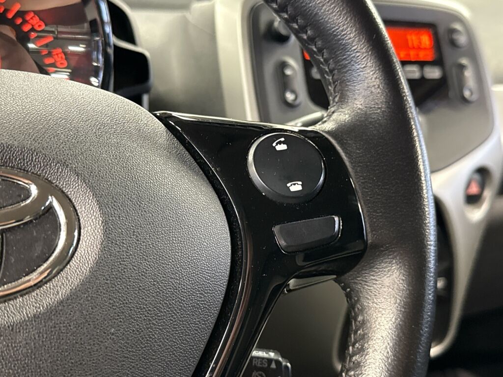 Toyota AYGO 2018 Valkoinen