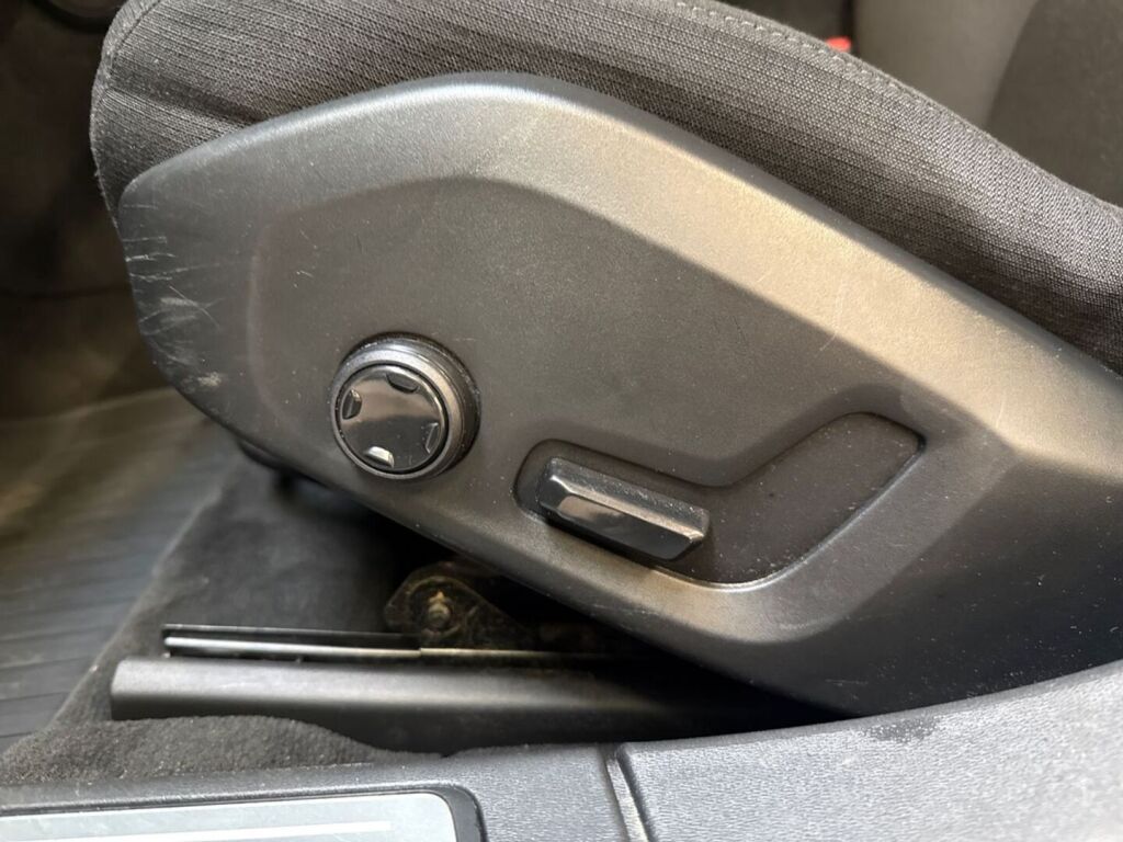 Volvo V90 2018 Ruskea (beige)