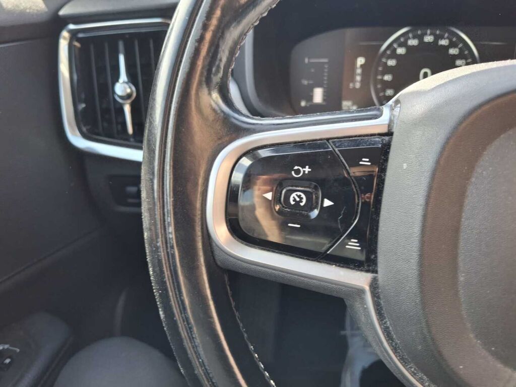 Volvo V90 2018 Ruskea (beige)