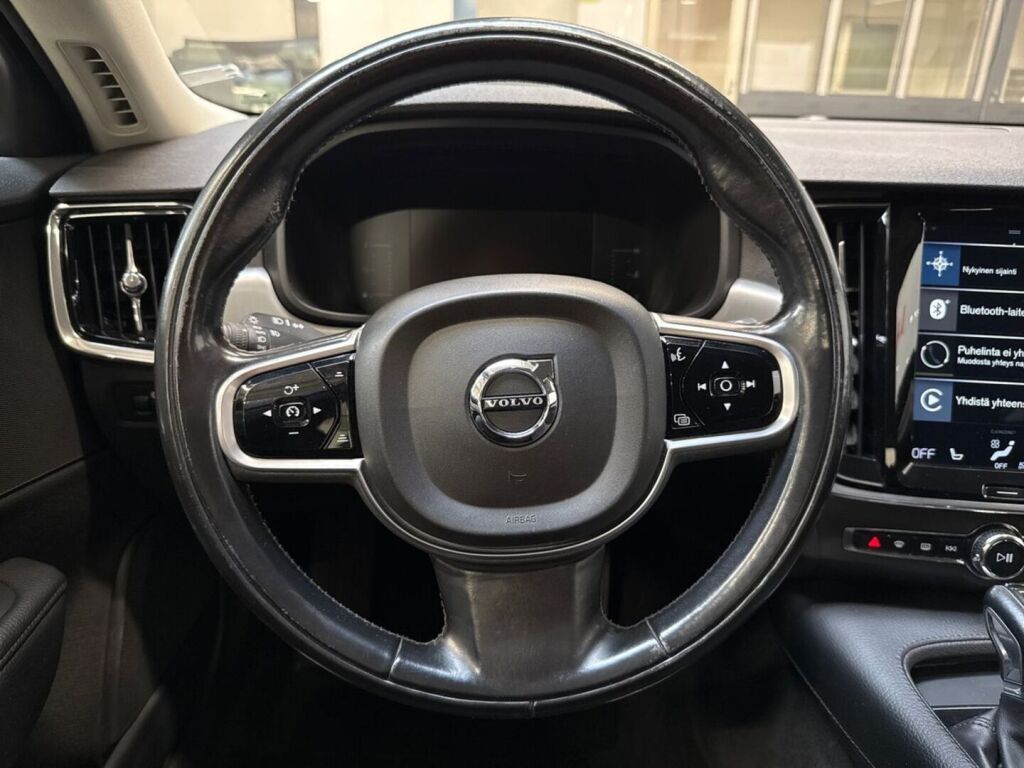Volvo V90 2018 Ruskea (beige)