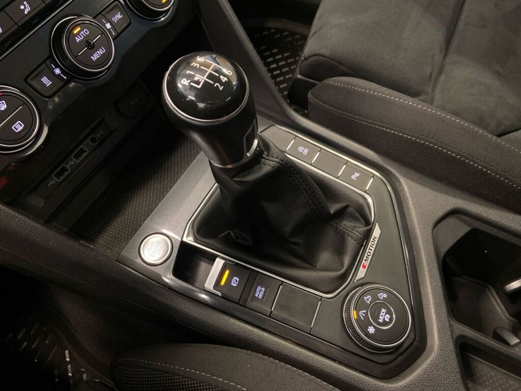 Volkswagen Tiguan 2018 Valkoinen