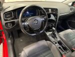 Volkswagen Golf 2018 Punainen