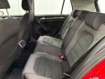 Volkswagen Golf 2018 Punainen