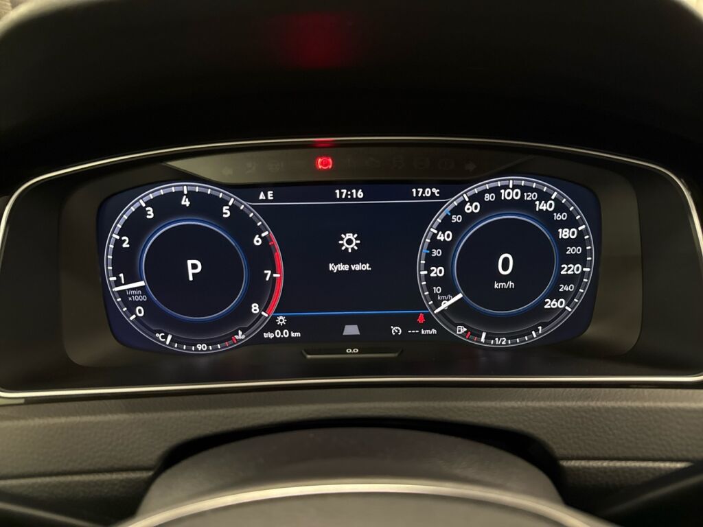 Volkswagen Golf 2018 Punainen