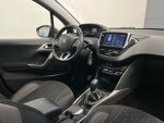 Peugeot 2008 2018 Punainen