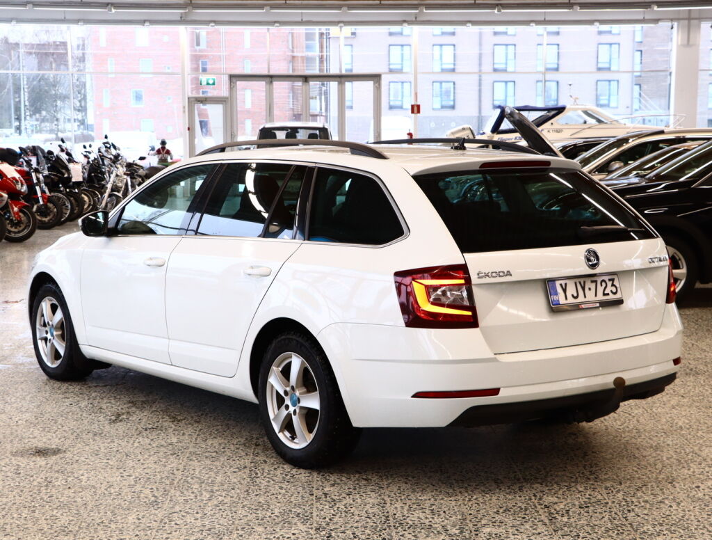 Skoda Octavia 2018 Valkoinen