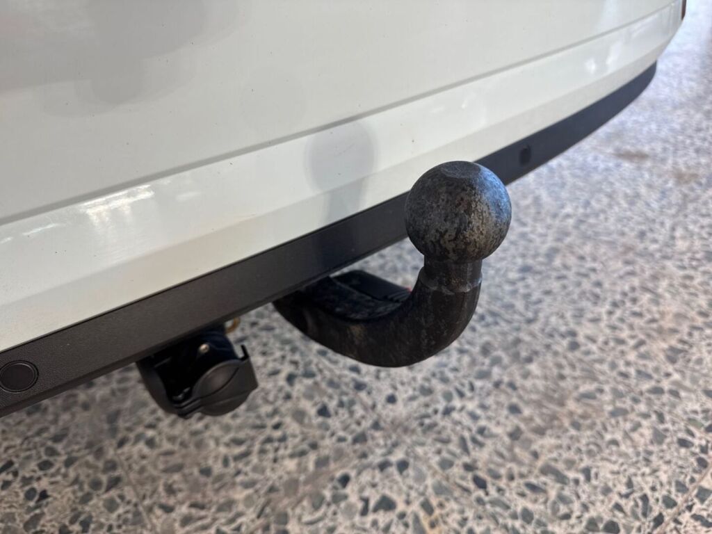 Skoda Octavia 2018 Valkoinen