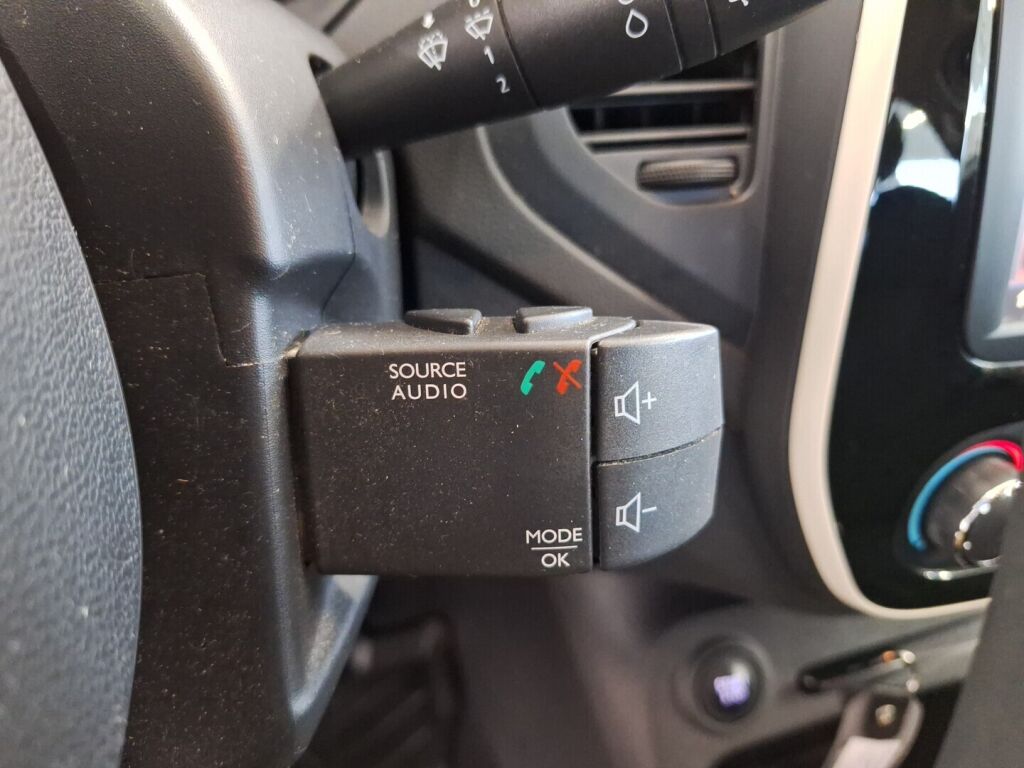 Renault Captur 2018 Oranssi