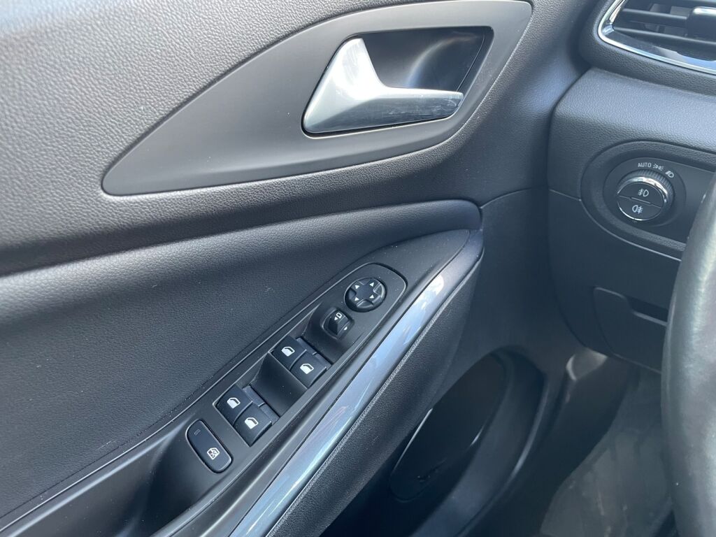 Opel Grandland X 2018 Sininen
