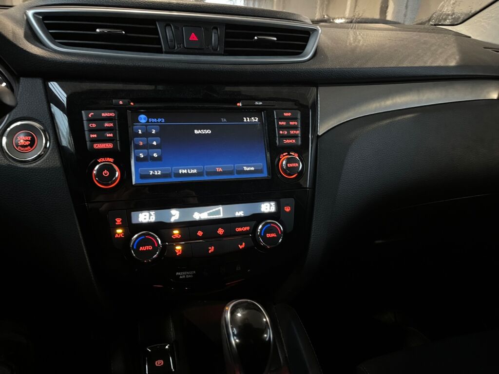 Nissan Qashqai 2018 Musta