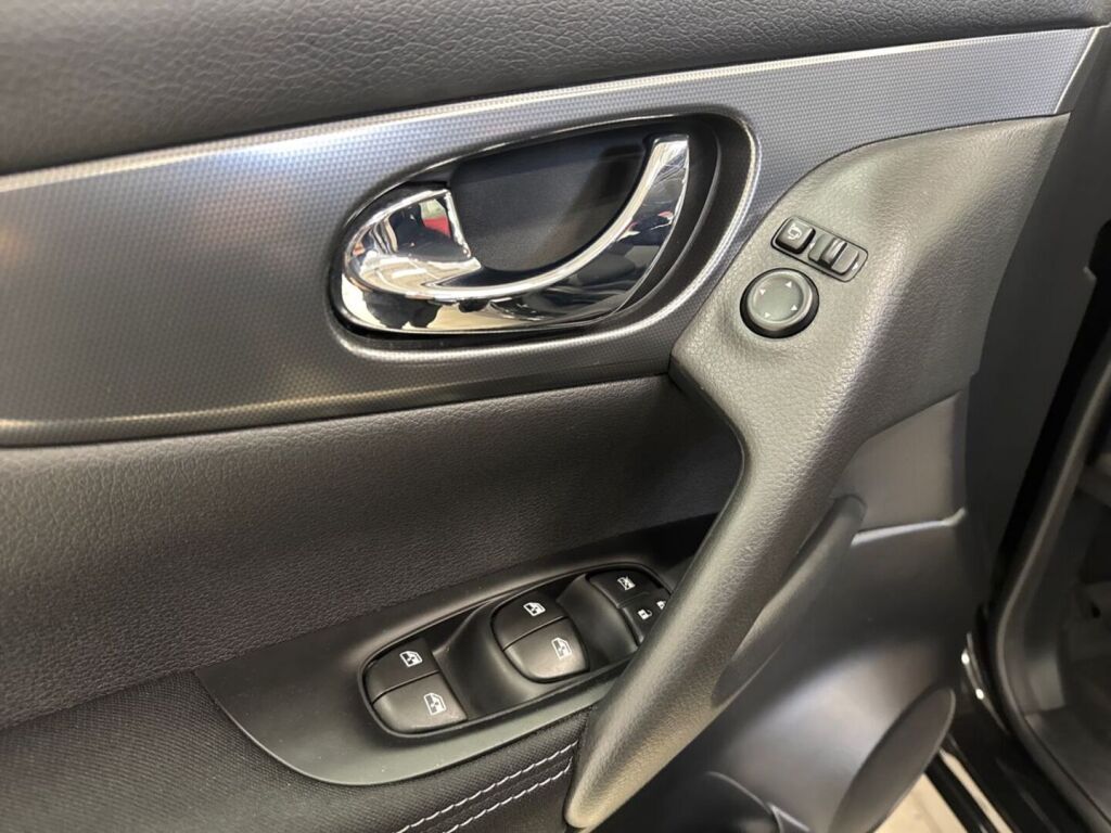 Nissan Qashqai 2018 Musta