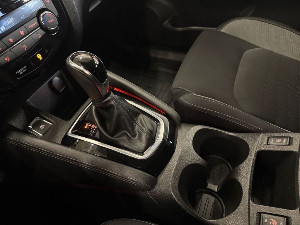 Nissan Qashqai 2018 Musta