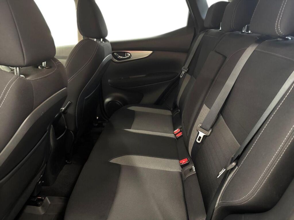 Nissan Qashqai 2018 Musta
